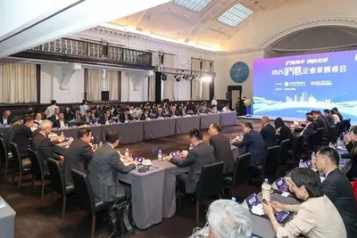 GPTX簡坤投資與港科大上海中心簽訂戰略合作協議， "滬港攜手"共築人工智能產業金融新生態