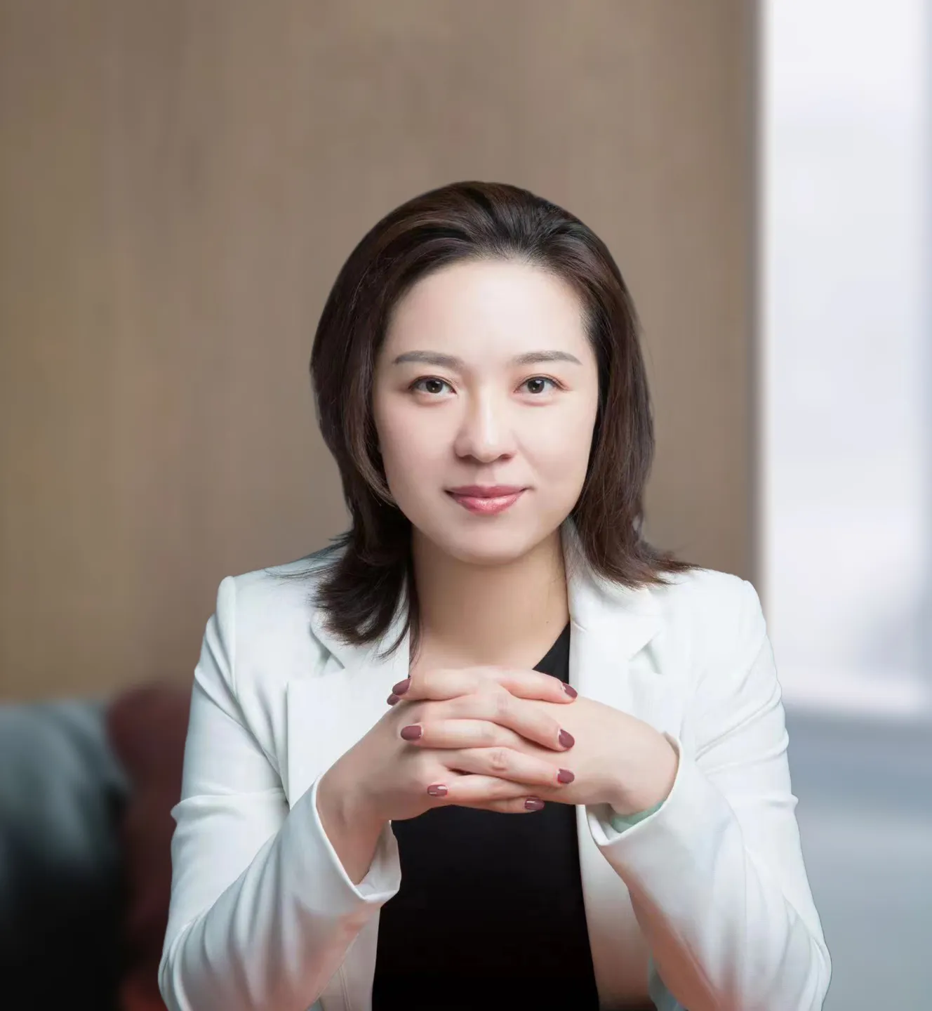 高婷女士